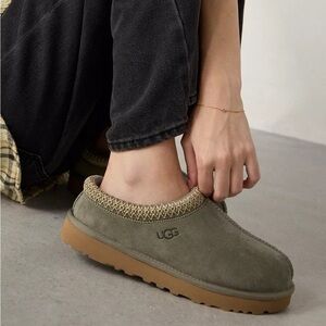 NWT UGG Tasman II 2 Slippers Boots Women's Moss Green